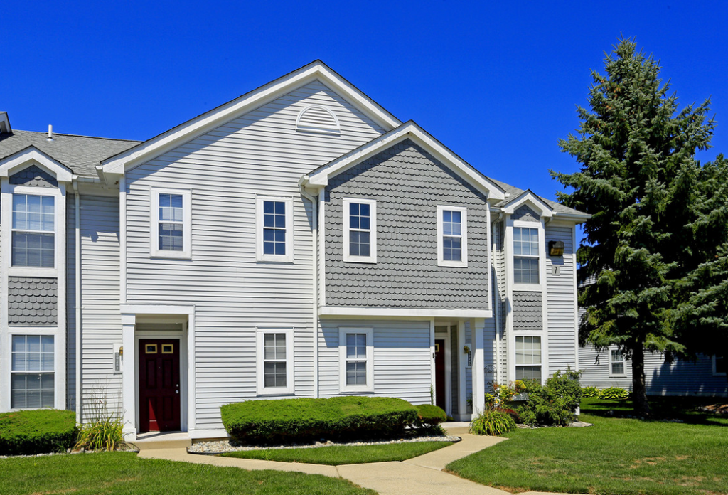 Gallery Oakview Square Apartments