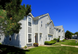 oakview square apartments chesterfield Michigan